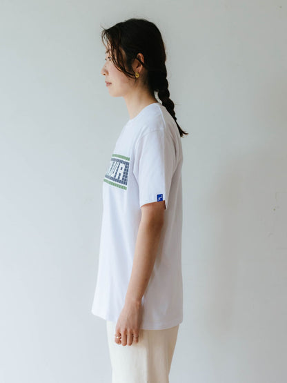 LA VIE EST AVENTURE フレンチプリントTシャツ