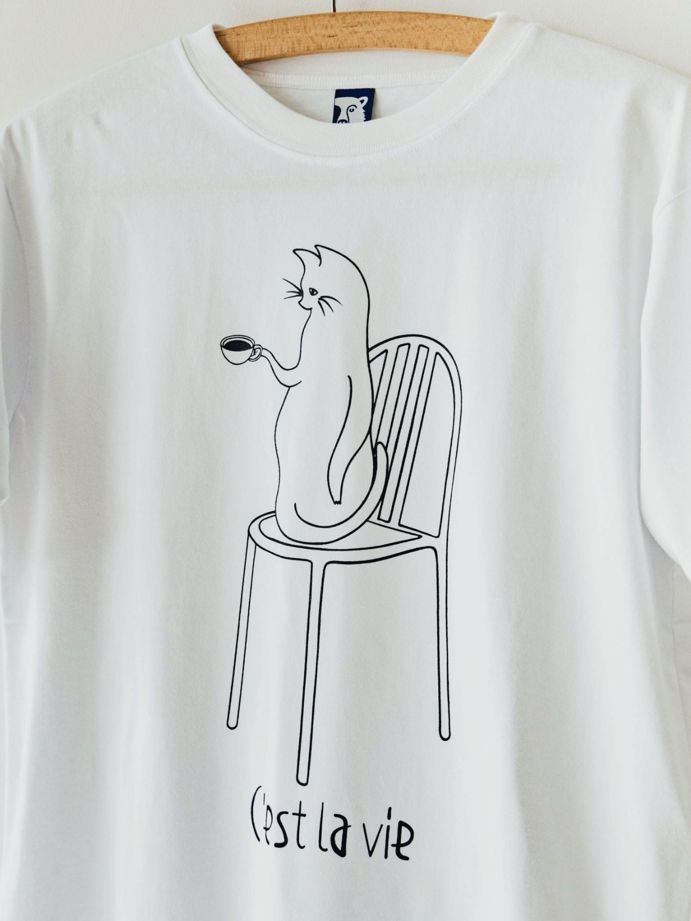LA VIE EST AVENTURE フレンチプリントTシャツ