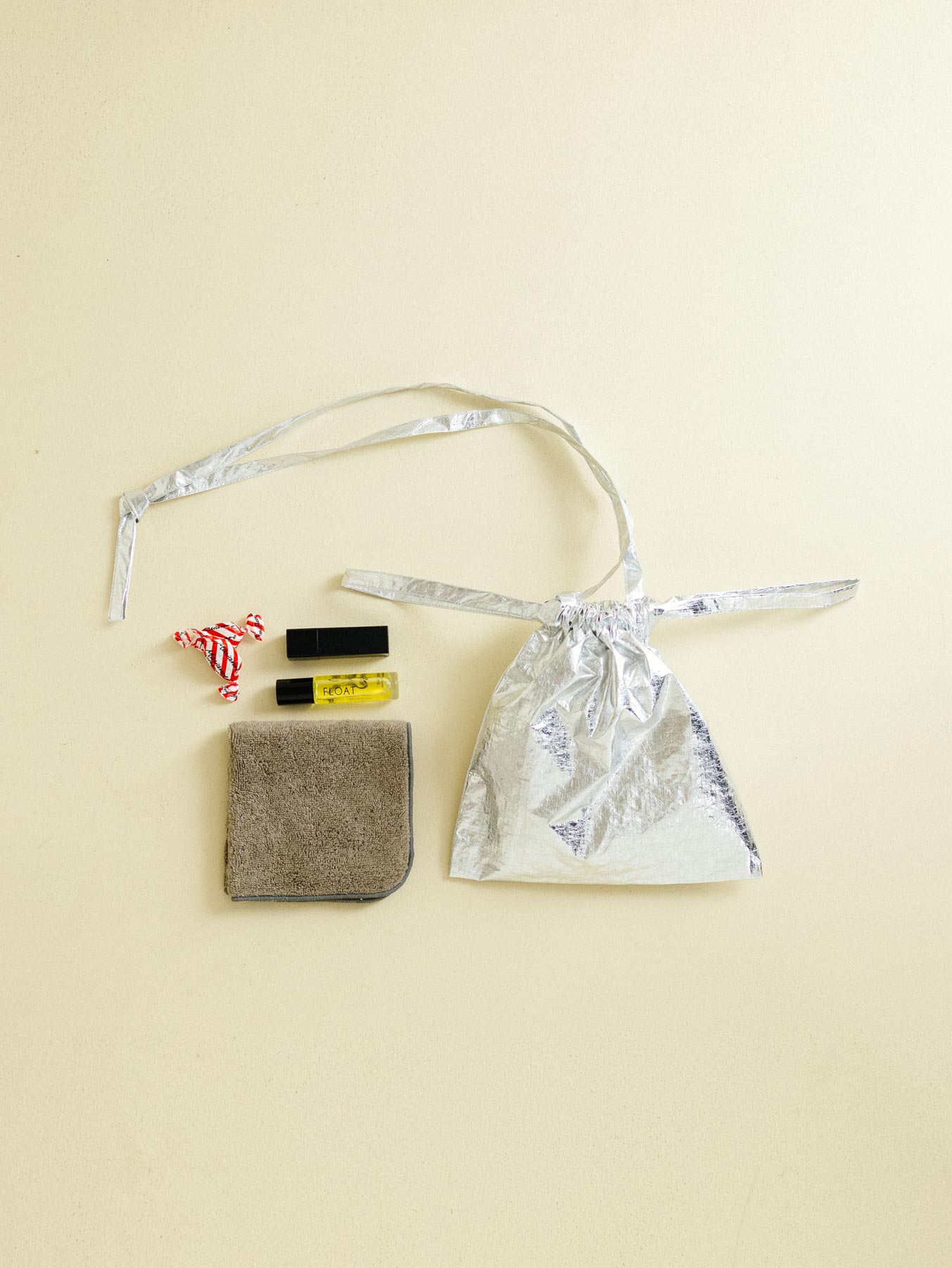 formuniform／Drawstring Bag with Strap XS