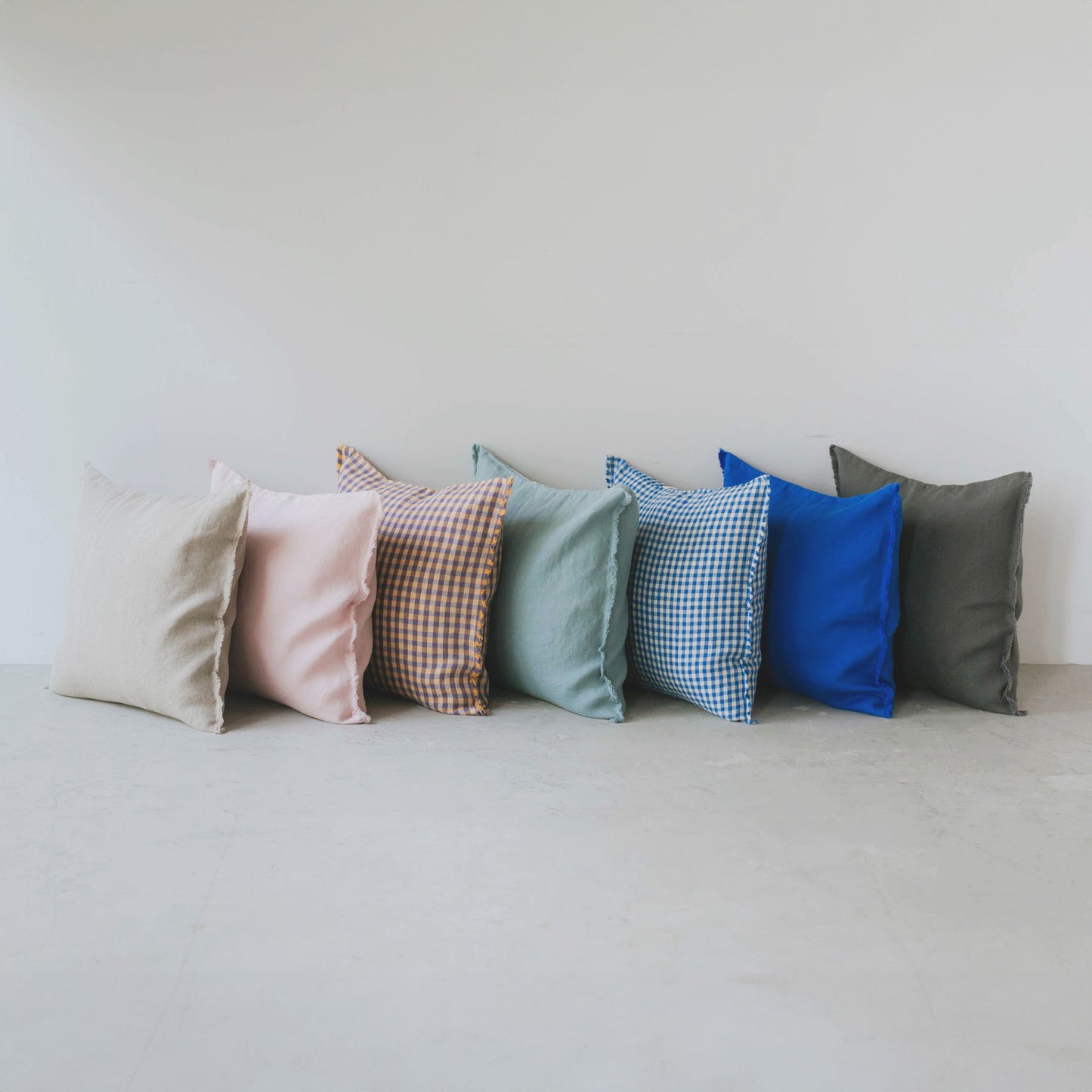 fog linen work × Orné de Feuilles 別注リネンクッションカバー（フリンジ付き）