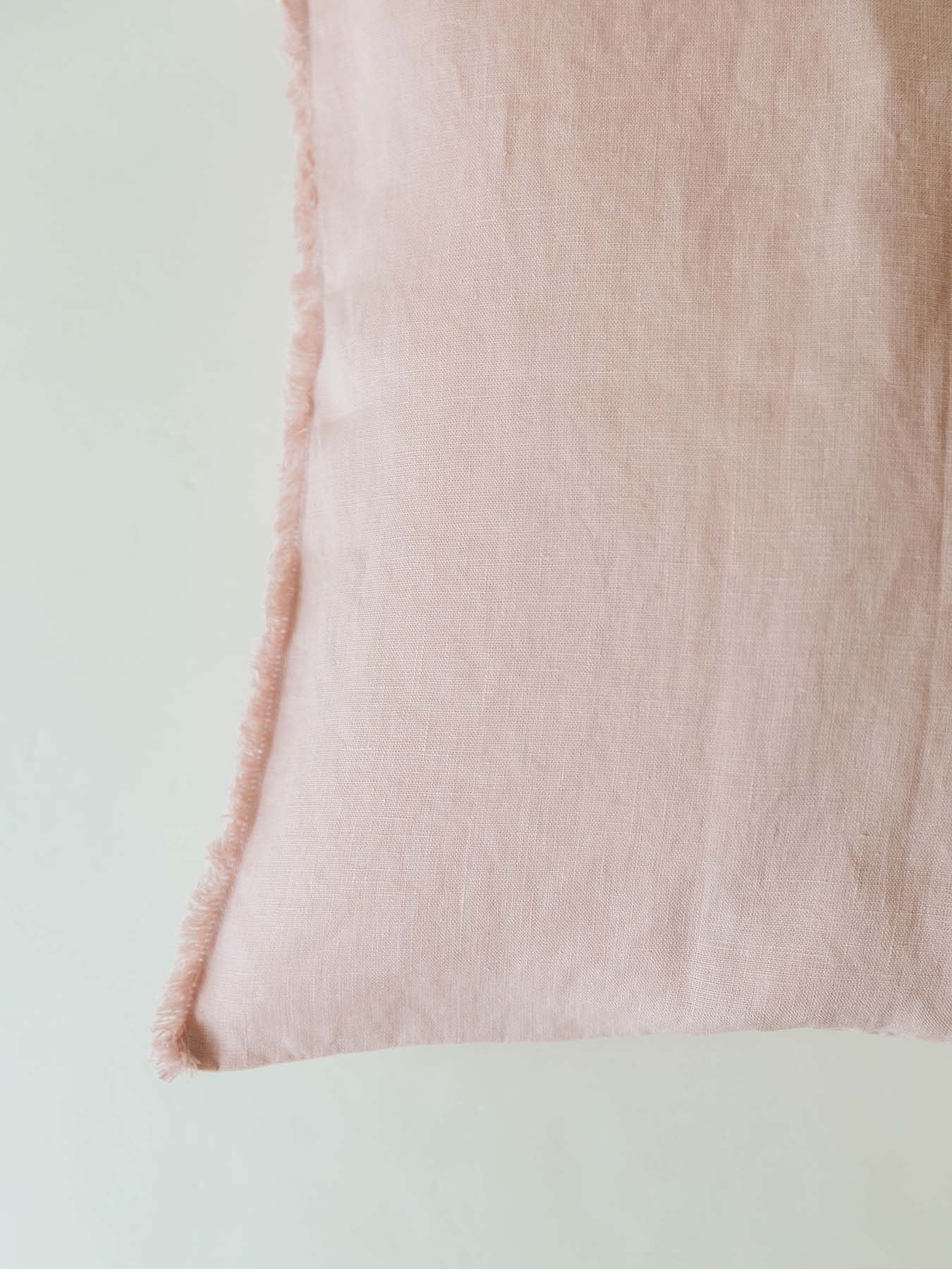 fog linen work × Orné de Feuilles 別注リネンクッションカバー（フリンジ付き）