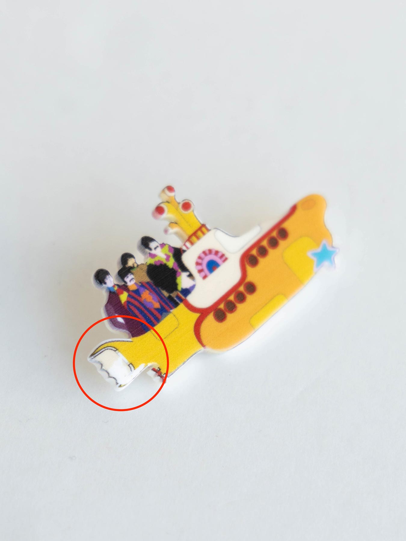 プリントの色抜けや色褪せがみられる場合があります。