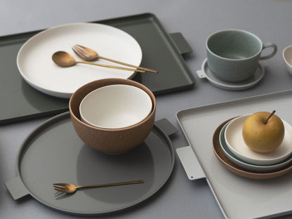 yumiko iihoshi porcelain／‘Colored’ aluminum tray round