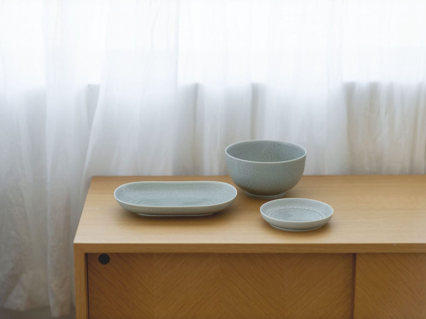 yumiko iihoshi porcelain／ReIRABO round plate