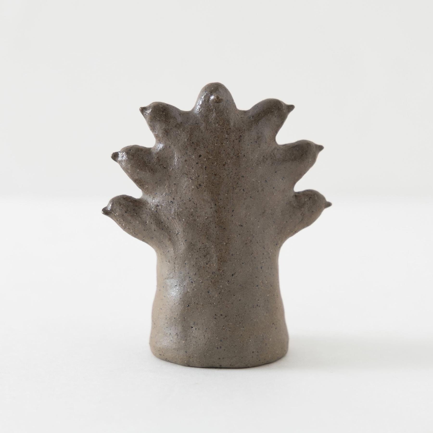 imi0083-e　鳥の木<br>幅9.5cm×奥行5.5cm×高さ11.5cm