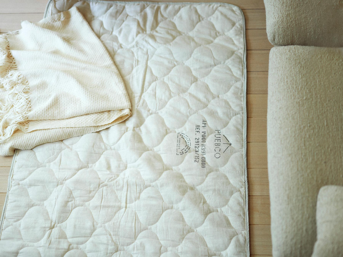 VINTAGE PARACHUTE LINE QUILTED BLANKET（ブランケット）