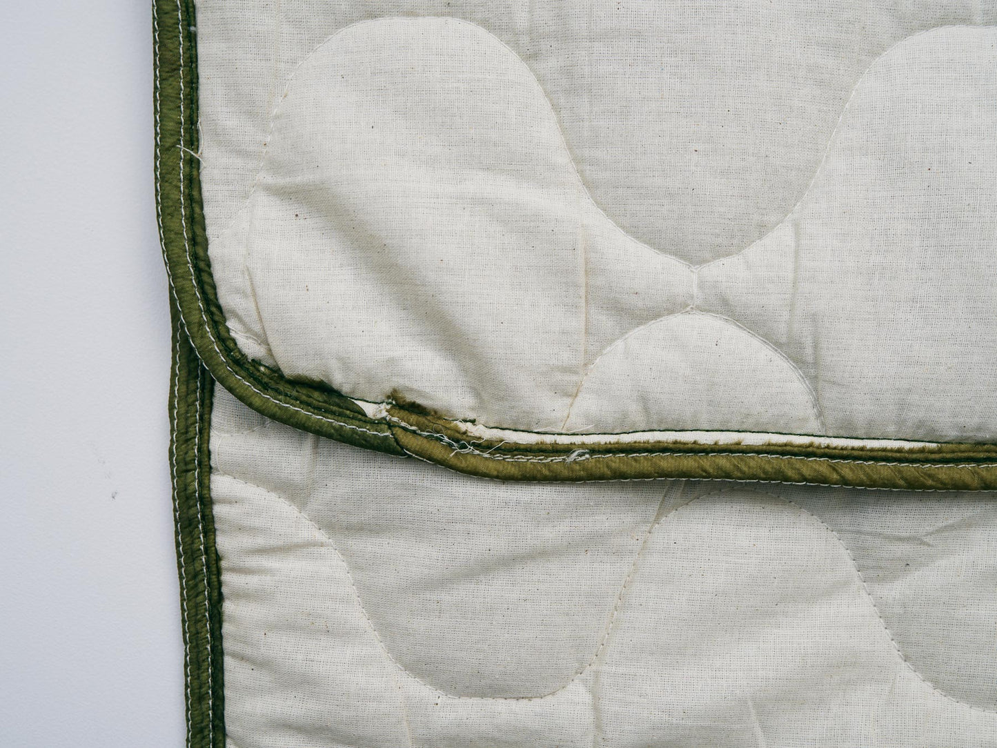VINTAGE PARACHUTE LINE QUILTED BLANKET（ブランケット）